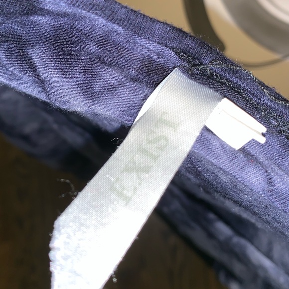 Exist cute crop top tie dye off the shoulder 💜 - Picture 6 of 7